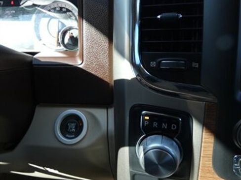 Used 2015 RAM 1500 Laramie w/ Convenience Group image 28