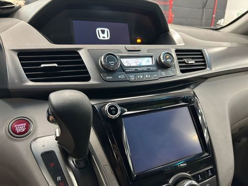 Used 2015 Honda Odyssey EX image 23