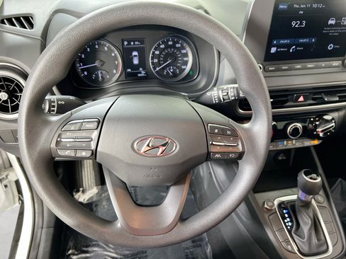 Used 2023 Hyundai Kona SEL AWD/4WD image 11