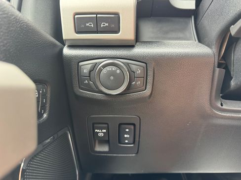 Used 2018 Ford F150 Lariat AWD/4WD image 21