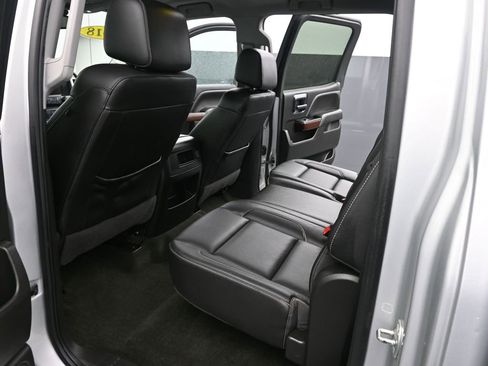 Used 2018 GMC Sierra 1500 SLT image 13