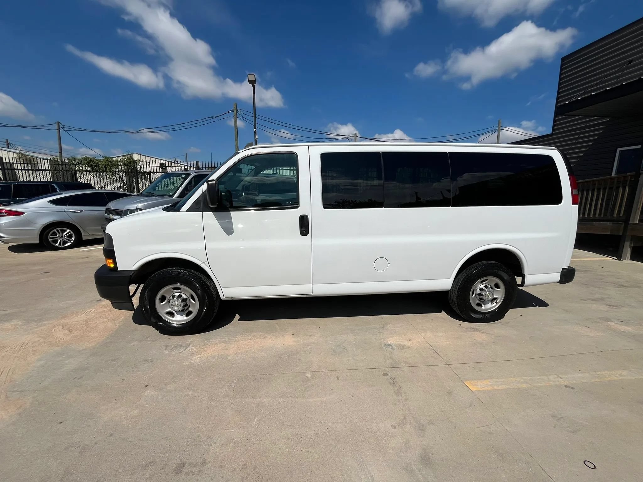 Used 2020 Chevrolet Express 2500 LS w/ Driver Convenience Package RWD image 3