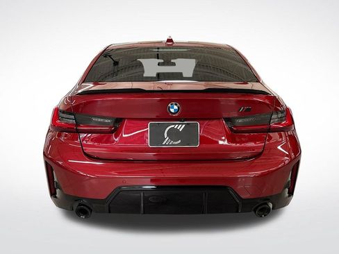 Used 2025 BMW 330i Sedan w/ M Sport Package RWD image 4