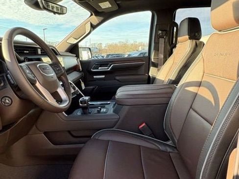 New 2026 GMC Sierra 1500 Denali w/ Denali Reserve Package image 13