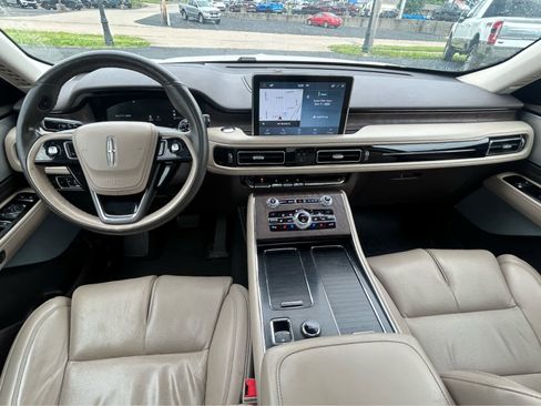 Used 2020 Lincoln Aviator Reserve w/ Equipment Group 202A AWD/4WD image 24