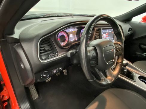 Used 2021 Dodge Challenger R/T Scat Pack w/ T/A Package image 33