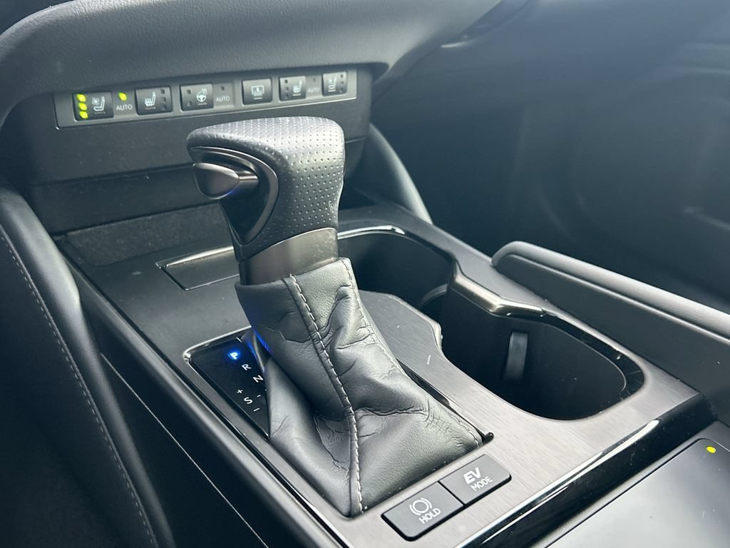 Used 2024 Lexus ES 300h F Sport w/ Accessory Package (Z2) FWD image 21