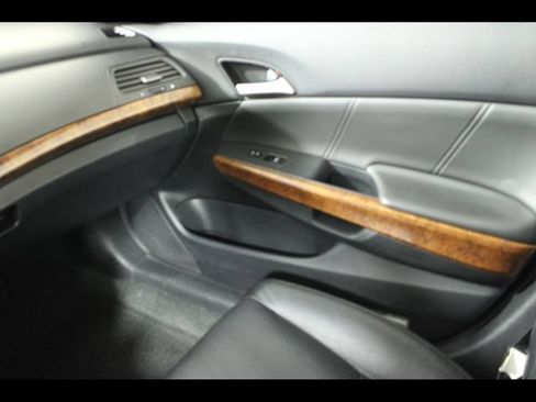 Used 2011 Honda Accord EX-L image 15