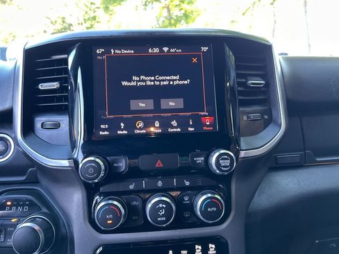 Used 2019 RAM 1500 Big Horn AWD/4WD image 18