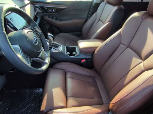 Used 2025 Subaru Outback Touring image 10