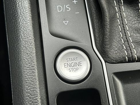 Certified 2022 Volkswagen Atlas SE image 23