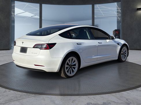 Used 2022 Tesla Model 3 Long Range AWD/4WD image 6