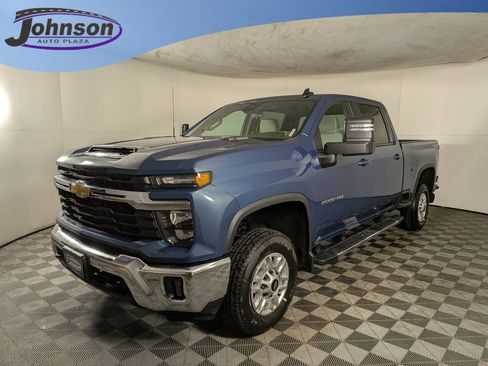 New 2026 Chevrolet Silverado 2500 LT w/ Convenience Package AWD/4WD image 1