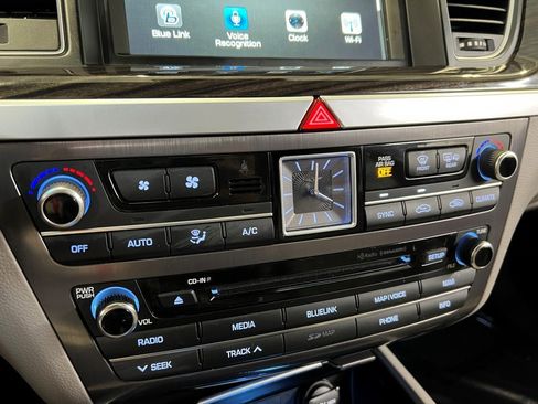 Used 2018 Genesis G80 3.8 image 42