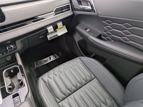 New 2026 Mitsubishi Outlander SEL image 18