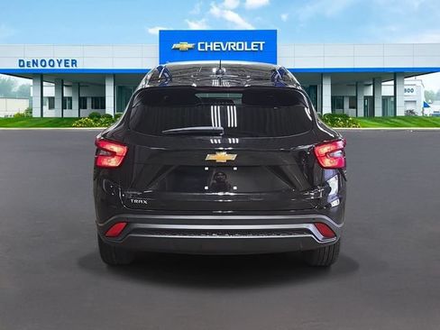 New 2026 Chevrolet Trax LS FWD image 7