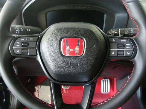 Used 2024 Honda Civic Type R image 13