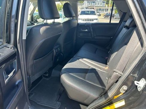 Used 2021 Toyota 4Runner Venture image 14