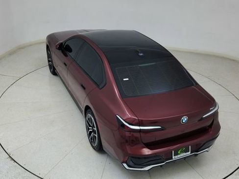 Used 2025 BMW 740i image 87