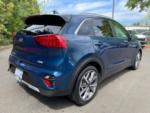 Used 2020 Kia Niro Touring image 4