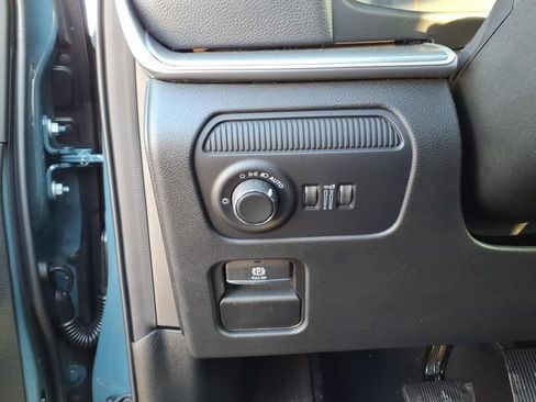 New 2026 Jeep Grand Wagoneer L image 16