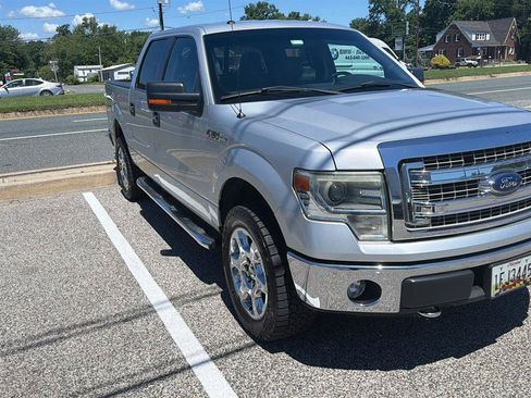 Used 2014 Ford F150 XLT w/ Equipment Group 302A Luxury AWD/4WD image 4