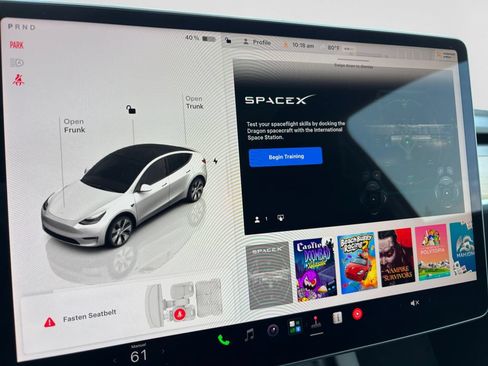 Used 2023 Tesla Model Y AWD image 25