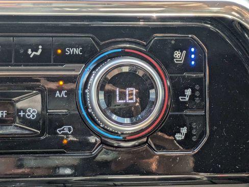 Used 2024 GMC Sierra 1500 Denali w/ Technology Package image 24