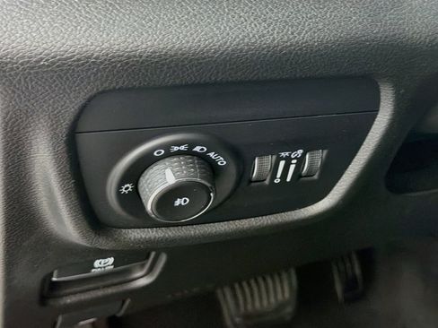 Used 2023 Jeep Grand Cherokee L Limited w/ Luxury Tech Group II AWD/4WD image 17