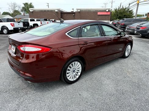 Used 2016 Ford Fusion Energi SE image 30