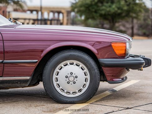 Used 1988 Mercedes-Benz 560 SL image 11