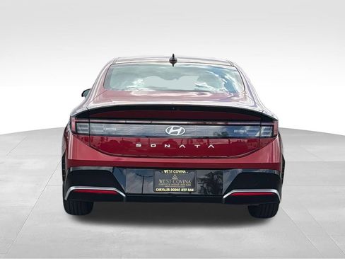 Used 2025 Hyundai Sonata SEL FWD image 6