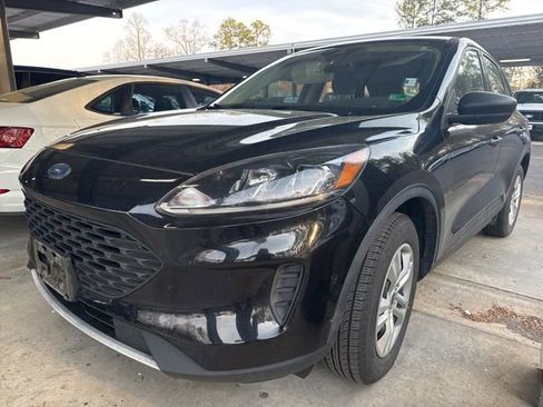 Used 2020 Ford Escape S image 1