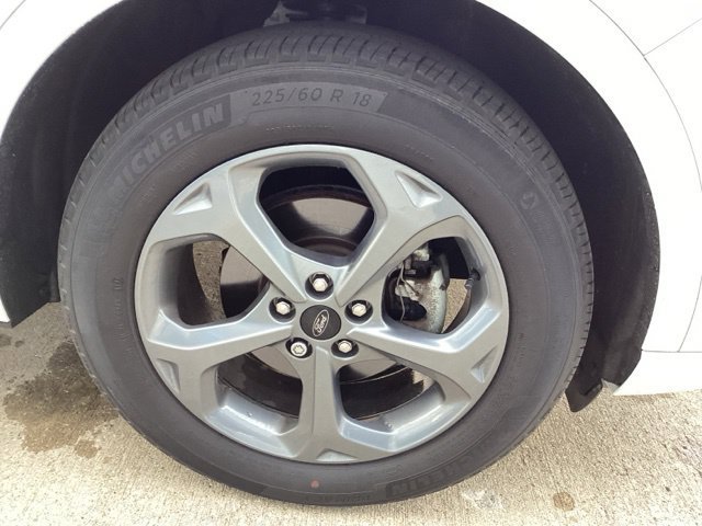 Used 2023 Ford Escape ST-Line w/ Tech Pack #1 AWD/4WD image 9