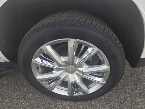 Used 2022 Chevrolet Tahoe High Country RWD image 9