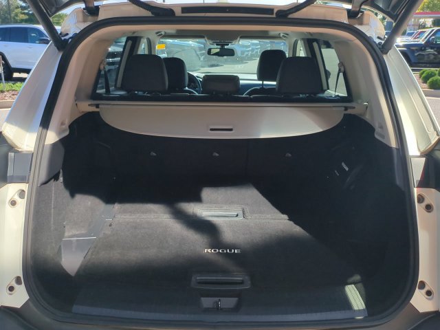 Used 2022 Nissan Rogue SL w/ SL Premium Package AWD/4WD image 13