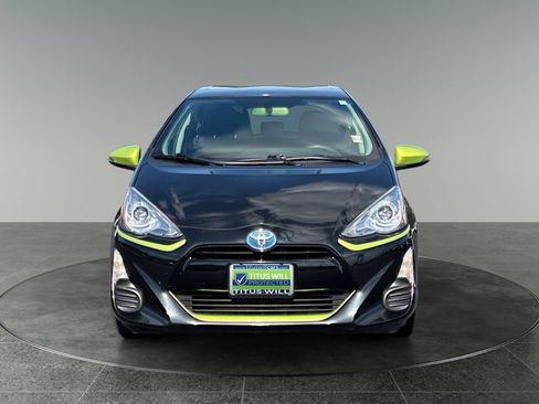 Used 2016 Toyota Prius C Persona Series FWD image 3