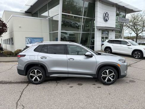 New 2026 Volkswagen Tiguan SE AWD/4WD image 10