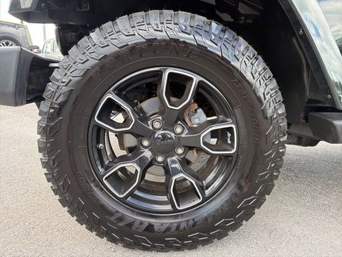 Used 2012 Jeep Wrangler Sahara w/ Connectivity Group image 16