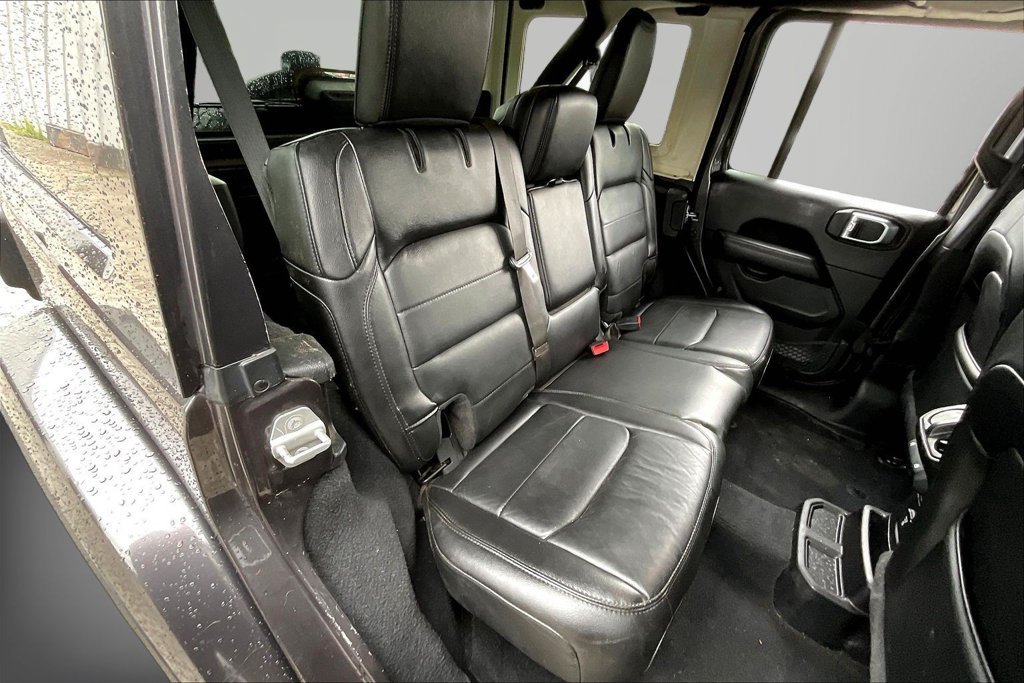 Used 2021 Jeep Wrangler Unlimited Sahara AWD/4WD image 24
