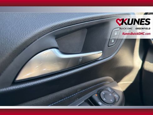 New 2026 Buick Envista Sport Touring image 31