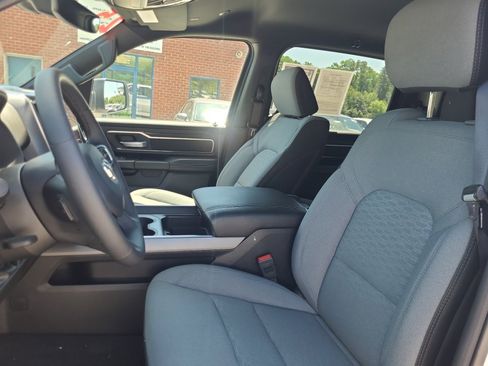 Used 2025 RAM 1500 Big Horn AWD/4WD image 34