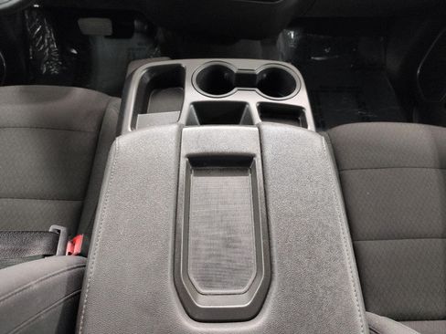 Used 2024 Chevrolet Silverado 1500 LT AWD/4WD image 16