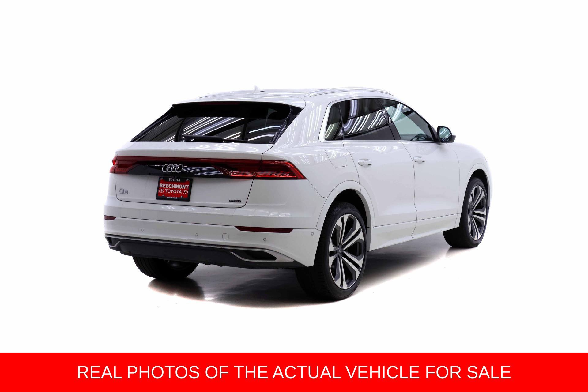 Used 2020 Audi Q8 Prestige AWD/4WD image 2
