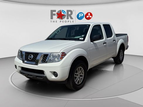 Used 2019 Nissan Frontier SV RWD image 1