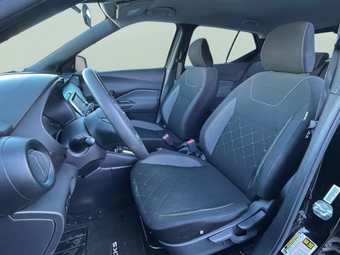 Used 2020 Nissan Kicks S FWD image 9