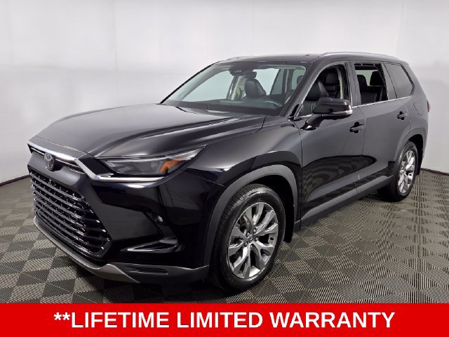 Used 2024 Toyota Grand Highlander AWD image 3