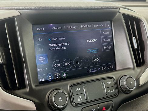 Used 2023 GMC Terrain SLT image 21