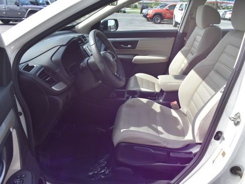 Used 2017 Honda CR-V LX image 16