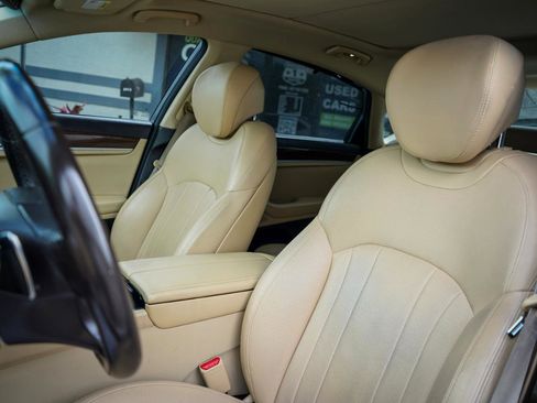 Used 2018 Genesis G80 3.8 w/ Option Group 02 image 15